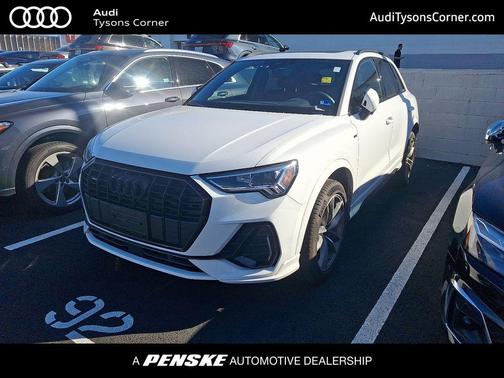 2025 Audi Q3 Premium 45 TFSI S line quattro Tiptronic