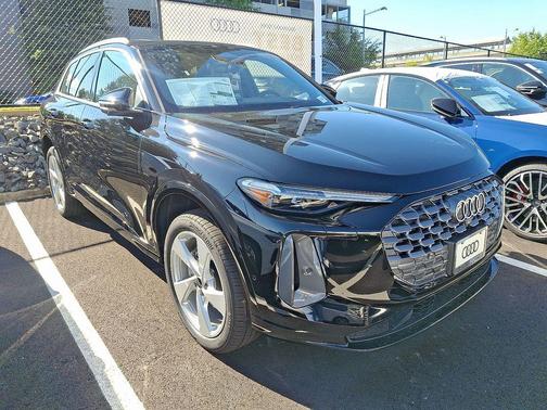 2025 Audi Q5 Premium Plus