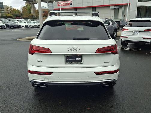 2022 Audi Q5 45 S line Premium Plus