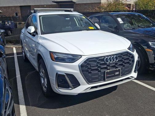 2022 Audi Q5 45 S line Premium Plus