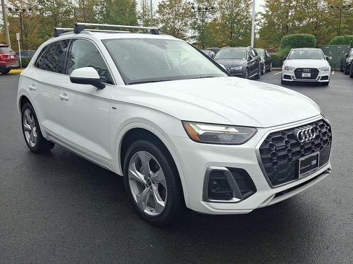 2022 Audi Q5 45 S line Premium Plus