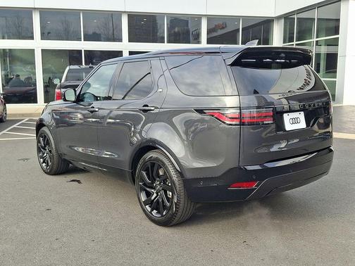 2024 Land Rover Discovery P360 Dynamic SE