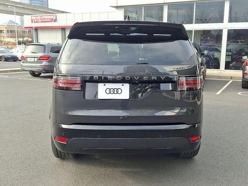 2024 Land Rover Discovery P360 Dynamic SE