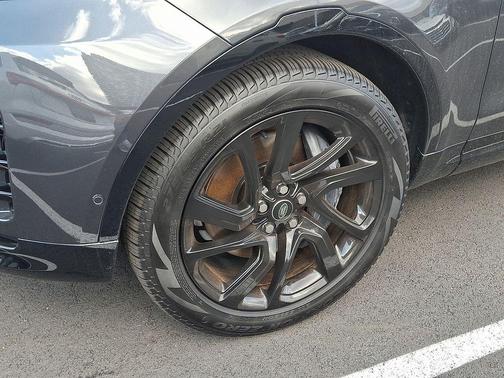 2024 Land Rover Discovery P360 Dynamic SE