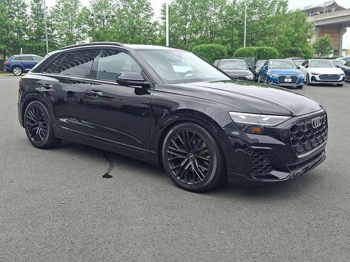 Black Metallic 2025 Audi SQ8 4.0T Premium Plus