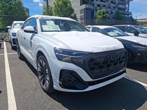 Glacier White Metallic 2026 Audi Q8 55 Premium Plus