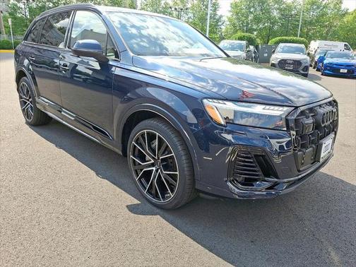 2025 Audi Q7 55 Prestige