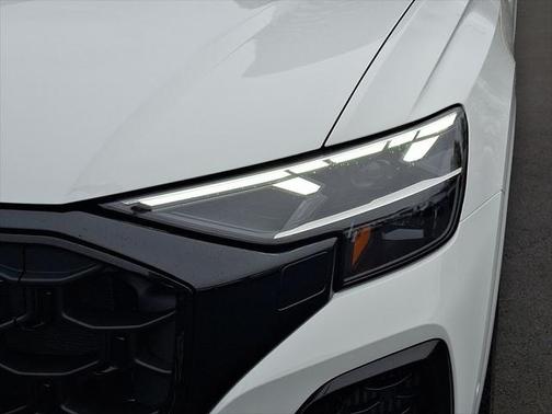 2025 Audi Q8 55 Premium Plus