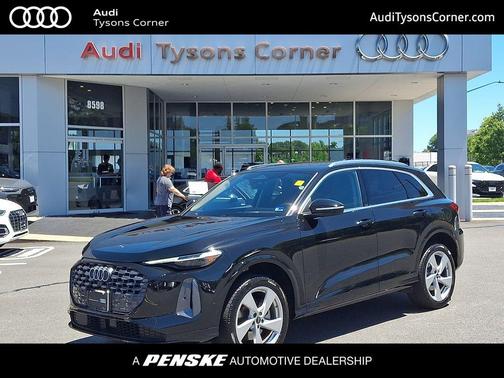 Mythos Black Metallic 2025 Audi Q5 Premium Plus TFSI quattro S tronic