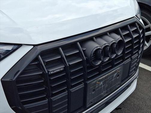 2022 Audi Q3 45 S line Premium