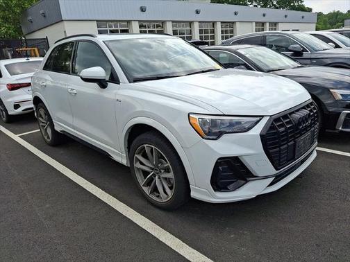2022 Audi Q3 45 S line Premium