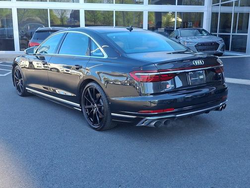 Vesuvius Gray Metallic 2023 Audi S8 4.0T