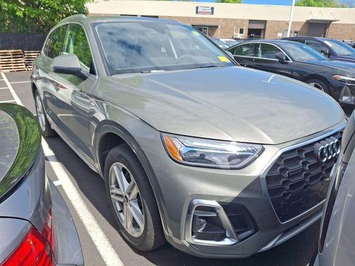Chronos Gray Metallic 2025 Audi Q5 55 S line Premium