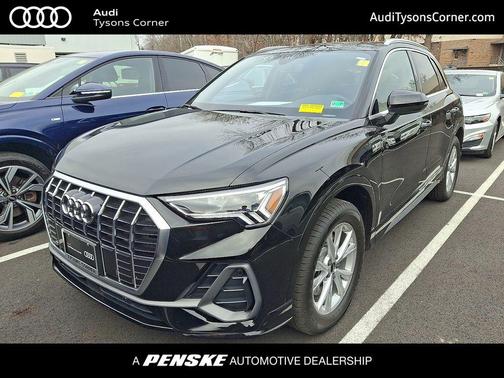 2024 Audi Q3 Premium 45 TFSI S line quattro Tiptronic