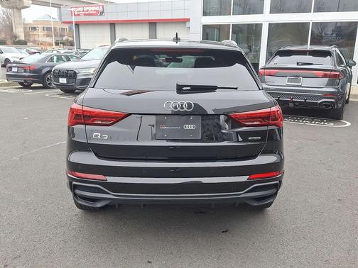 2024 Audi Q3 Premium 45 TFSI S line quattro Tiptronic