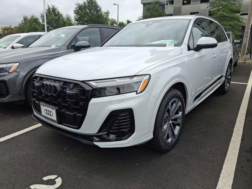 2026 Audi Q7 45 Premium