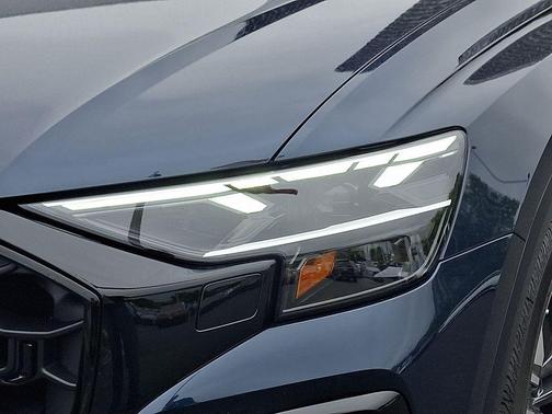 Waitomo Blue Metallic 2026 Audi Q8 55 Premium Plus