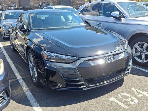 Mythos Black Metallic 2023 Audi e-tron GT Premium Plus quattro