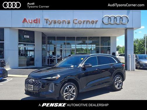 Mythos Black Metallic 2025 Audi Q5 Premium TFSI quattro S tronic