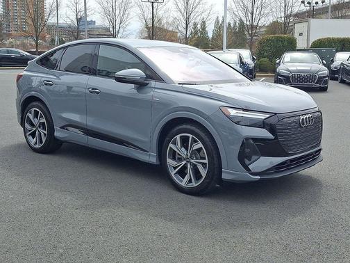 Pebble Gray 2025 Audi Q4 e-tron Sportback Premium Plus 55 quattro