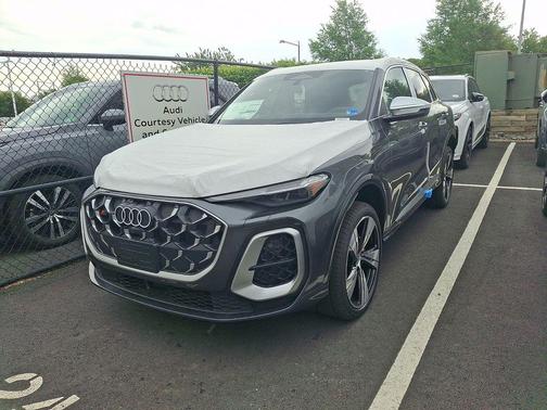 Daytona Gray Pearl Effect 2026 Audi SQ5 3.0T Premium Plus