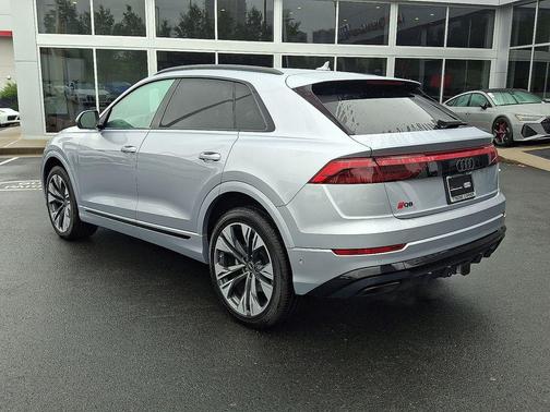 2025 Audi Q8 55 Premium Plus