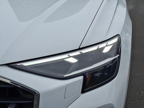 2025 Audi Q8 55 Premium Plus