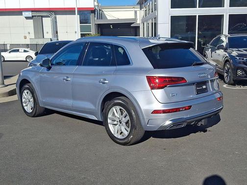 2023 Audi Q5 45 S line Premium