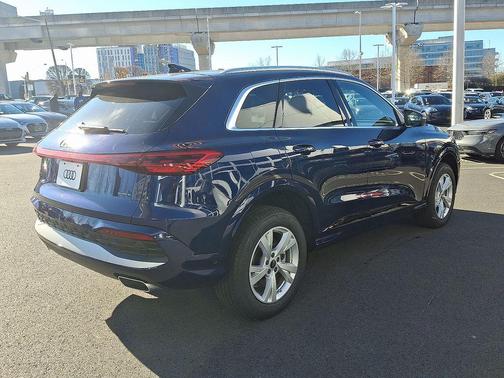 2025 Audi Q5 Premium TFSI quattro S tronic