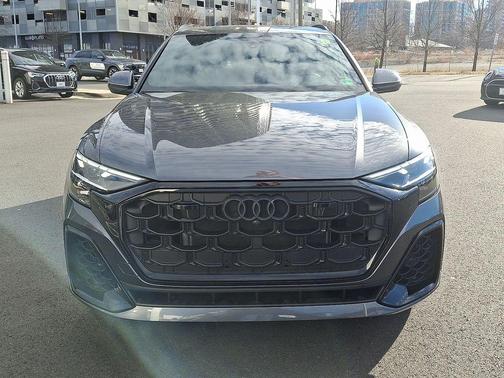 2024 Audi Q8 55 Premium Plus