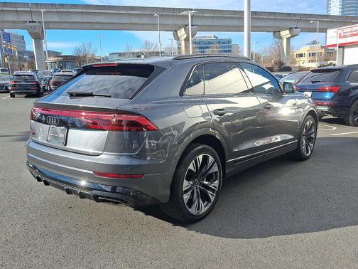 2024 Audi Q8 55 Premium Plus
