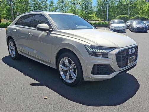 2023 Audi Q8 55 Premium