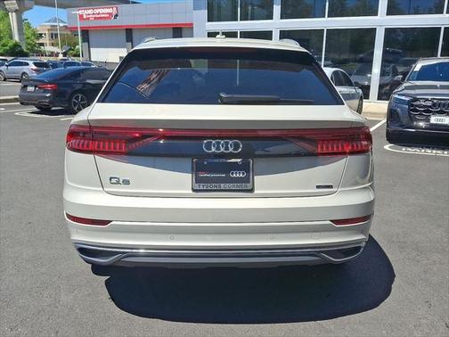 2023 Audi Q8 55 Premium