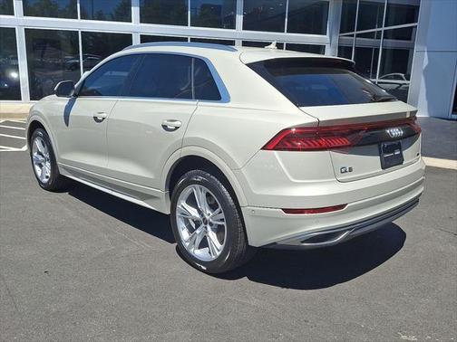 2023 Audi Q8 55 Premium