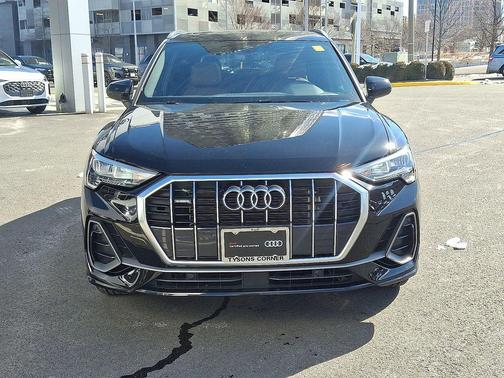 2022 Audi Q3 45 S line Premium