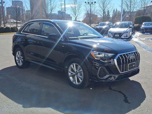 2022 Audi Q3 45 S line Premium