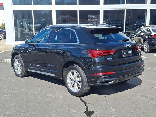 2022 Audi Q3 45 S line Premium