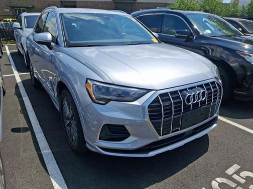 2022 Audi Q3 40 Premium