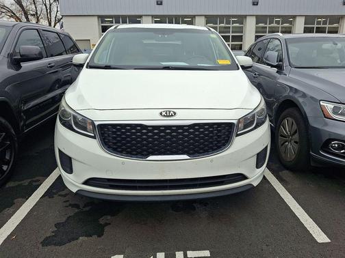 2017 Kia Sedona LX