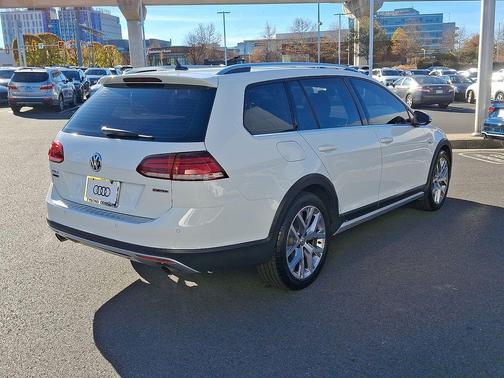 2019 Volkswagen Golf Alltrack TSI S