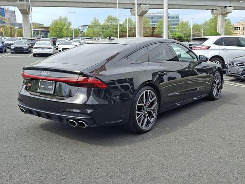 Mythos Black Metallic 2024 Audi S7 Premium Plus TFSI quattro Tiptronic