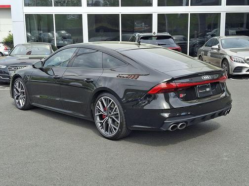 Mythos Black Metallic 2024 Audi S7 Premium Plus TFSI quattro Tiptronic