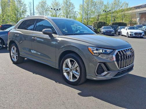 2022 Audi Q3 45 S line Premium