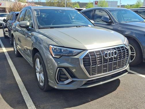 Chronos Gray Metallic 2022 Audi Q3 45 S line Premium