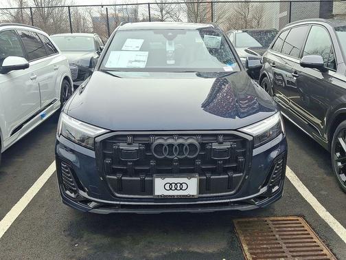 2026 Audi Q7 55 Premium Plus