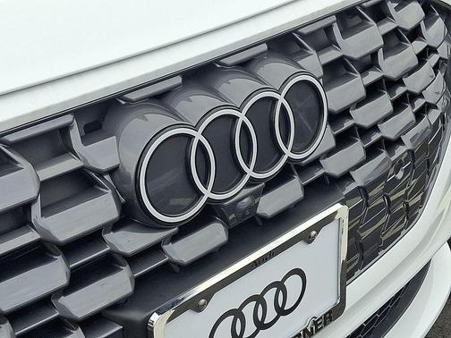 2026 Audi Q5 Premium TFSI quattro S tronic