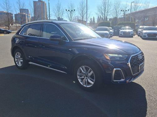 2022 Audi Q5 45 S line Premium