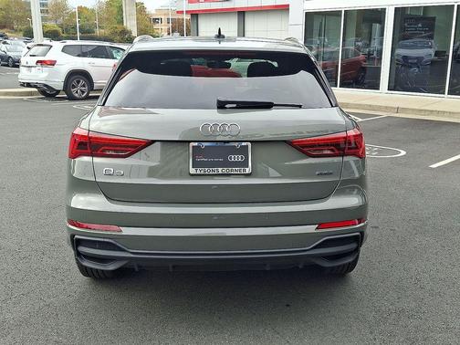 2024 Audi Q3 45 S line Premium Plus