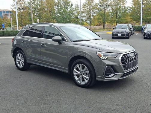 2024 Audi Q3 45 S line Premium Plus