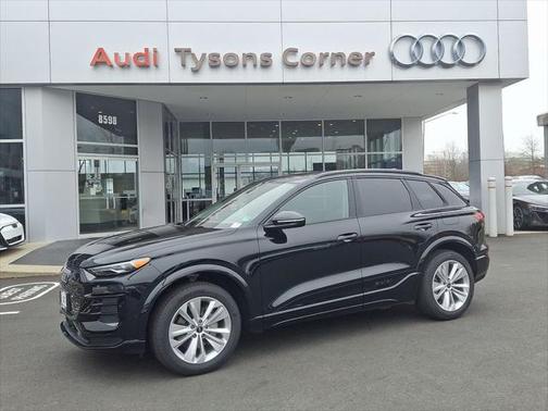 2025 Audi Q6 e-tron Premium